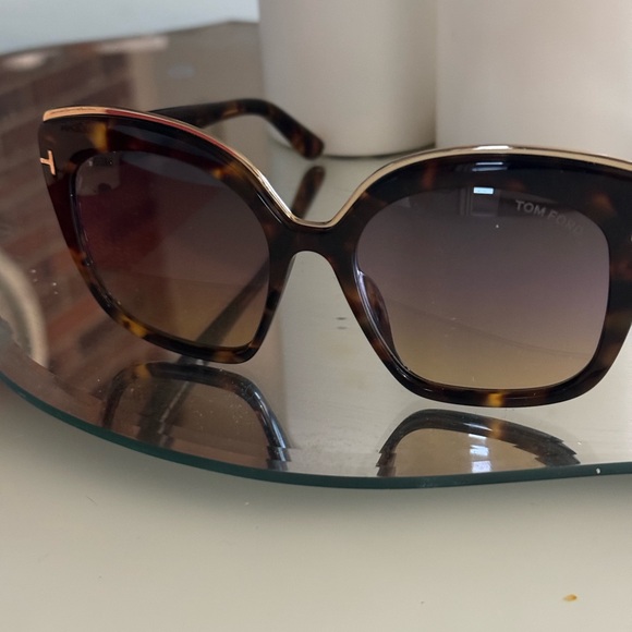 Tom Ford women’s sunglasses - Picture 5 of 7